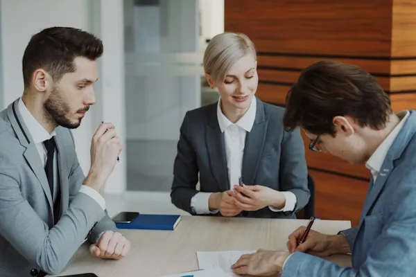 下载APP，随时随地畅享体育乐趣 - 旺财28